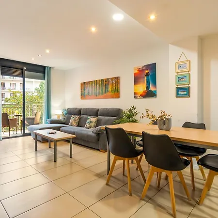 Apartment Zen - Modern With Parking & Swimming Pool Lloret de Mar