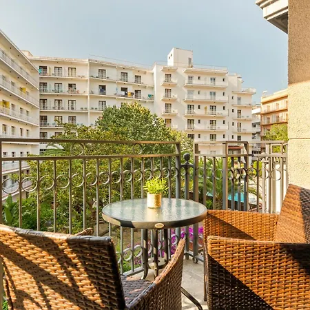 Apartment Zen - Modern With Parking & Swimming Pool *
